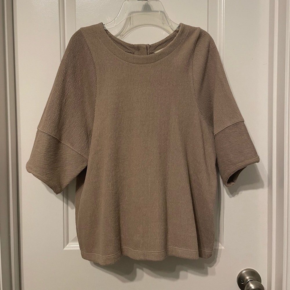 Madewell top - brown color size small (never worn before)